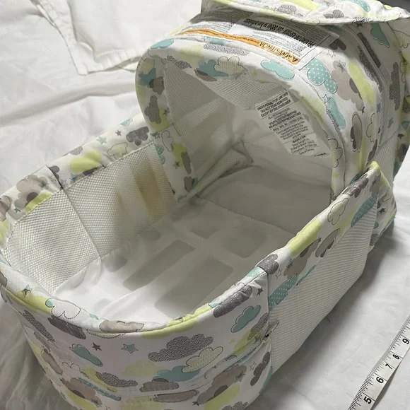 Baby Portable Bed - Picture 4 of 6